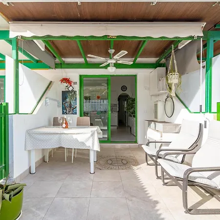 Apartment Andrea's Bungalow, Garden, Barbecue And Pool! *