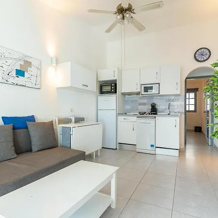 Andrea's Bungalow, Garden, Barbecue And Pool!