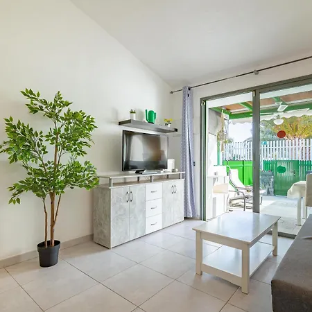 Apartment Andrea's Bungalow, Garden, Barbecue And Pool! *